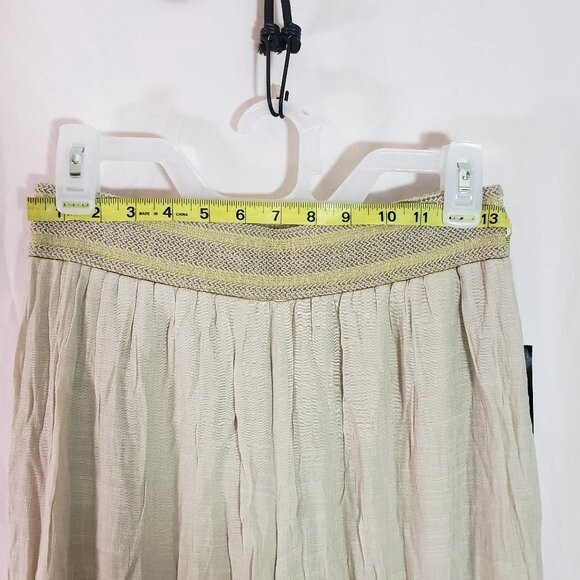 Thalia Sodi pants Size Small Sand color (AK) - Picture 6 of 9